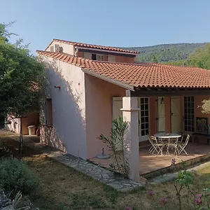 Provencale Au Calme Entouree De Verdure, Animaux De Compagnie Acceptes ! Hébergement de vacances